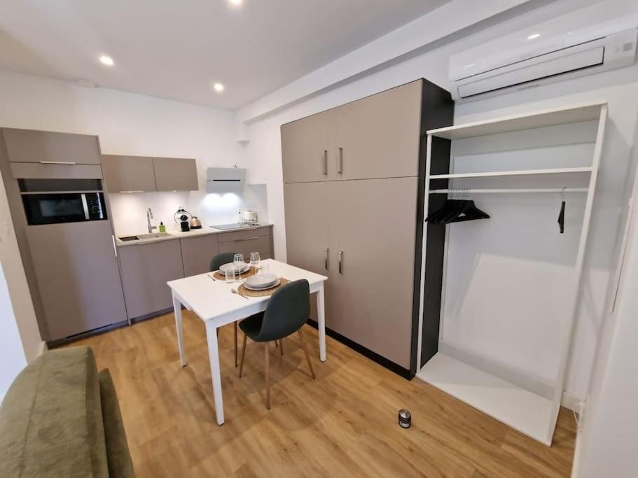 Appartement Belazur Entre Et Port Bandol
